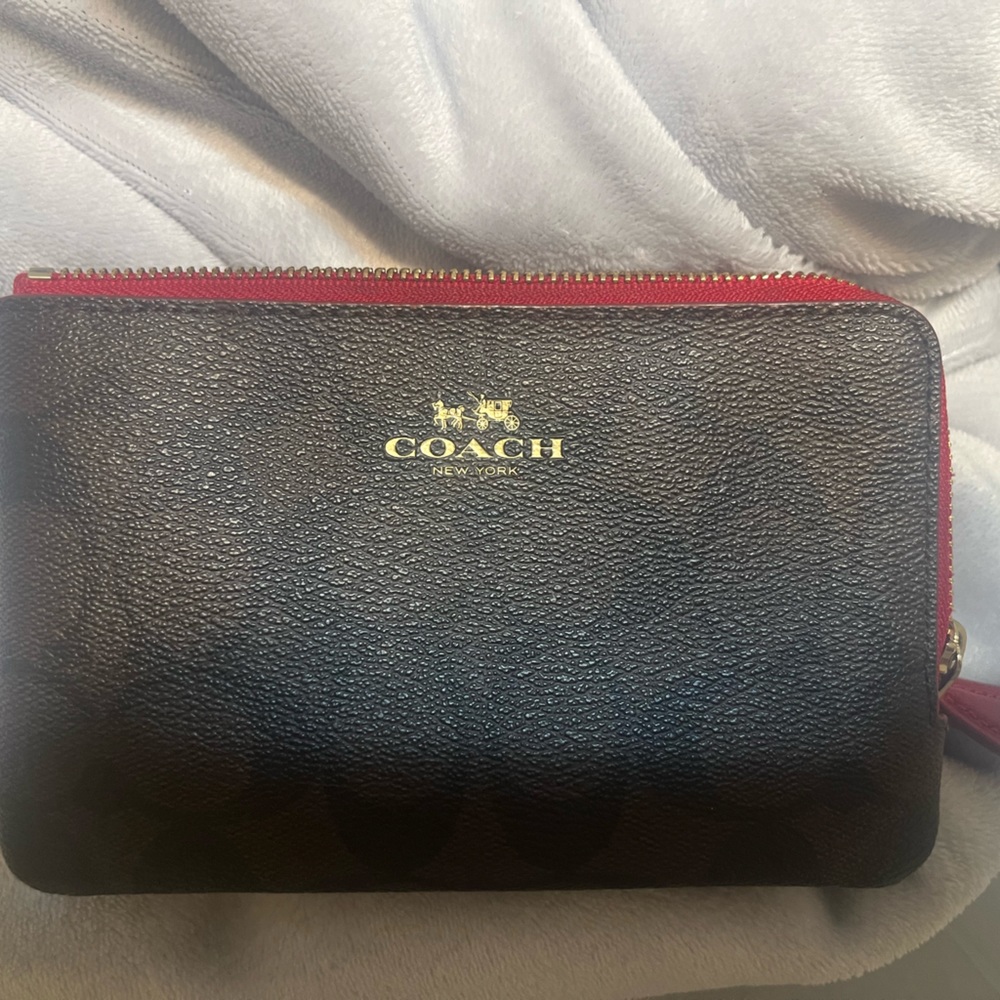 coach red wallet